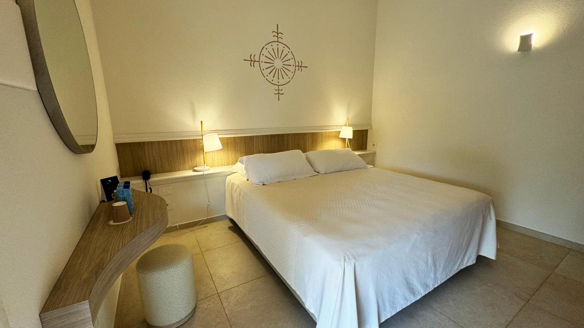 Sant'Elmo Beach Hotel Castiadas Room photo